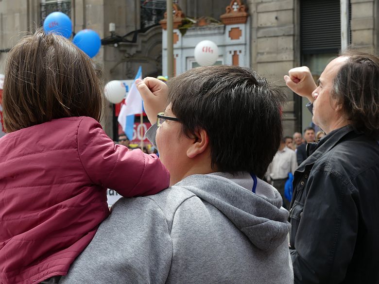 2017-05-01-ManifaPrimeiroMaioVigo58.jpg